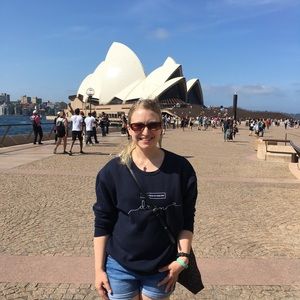 Meet your Posher, Samantha